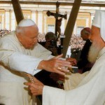 7-9 мая 1999 г. по приглашению Румынского Патриарха Феоктиста папа Римский Иоанн-Павел II посетил Румынию.