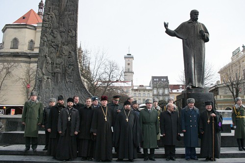 Православные, униаты, католики и раскольники молились о украинской армии