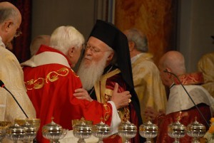 Патриарх Варфоломей I на мессе в католическом соборе Святого Духа, Стамбул. 1 декабря 2006 г.