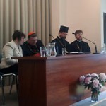 Вчера в Киеве прошел круглый стол «Украина в православно-католическом диалоге», организованный униатской комиссией по “содействию единству христиан” и католической экуменической комиссией.
