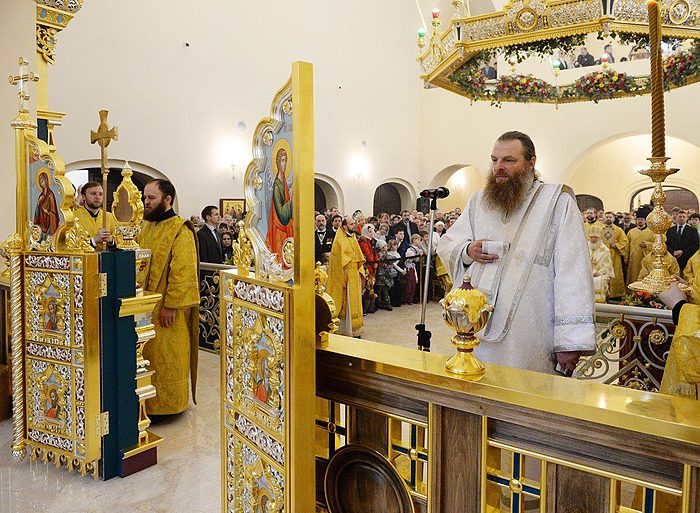 В Москве вновь появился храм без иконостаса