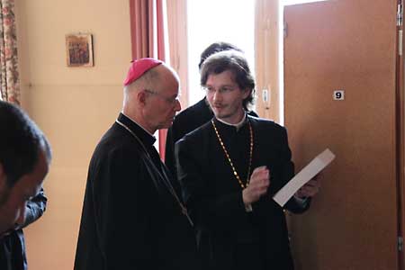 Католический епископ посетил Русскую семинарию во Франции