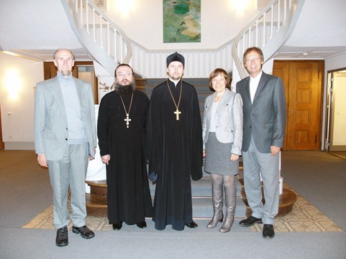 Делегация Белорусского Экзархата встретилась со "священницей" 
