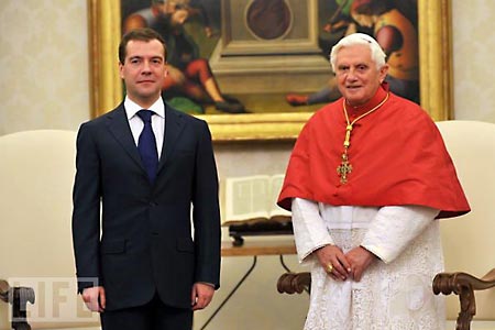 Свящ. Сизоненко за сотрудничество РФ с Ватиканом