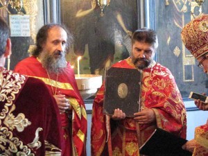 Отец Божидар Главев возведен в сан протоиерея