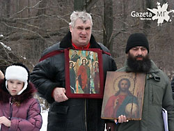 В Липецке православные протестовали против кощунственной рок-оперы