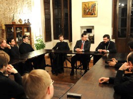 Православных студентов познакомили с папой