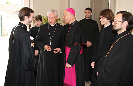 Православную семинарию посетили католические епископы