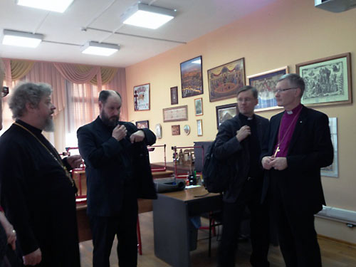 Экуменисты-лютеране в православной школе в Свиблово