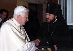 Митр. Иларион встретится с папой и примет участие в католическом "синоде"