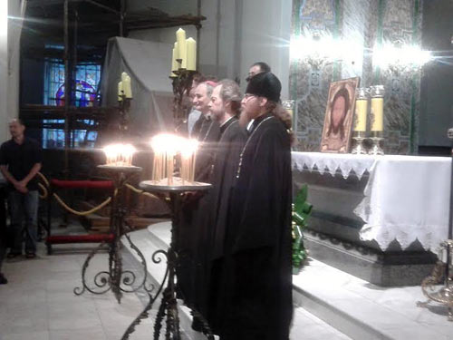 В Киеве католики и православные молились за мир