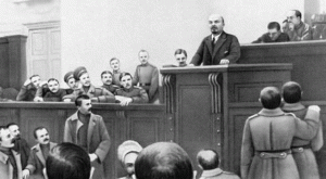 Выступление В. И. Ленина с Апрельскими тезисами в Таврическом дворце (4 апреля 1917).